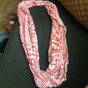 Infinity scarf